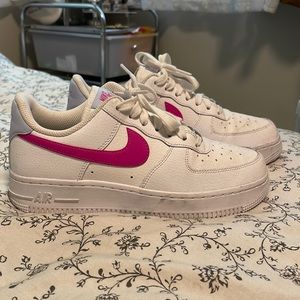 Nike Air Force 1